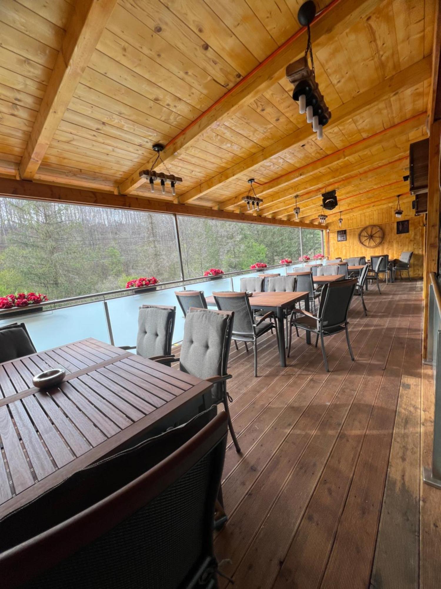 Gasthaus Casa Kugler Анина Экстерьер фото