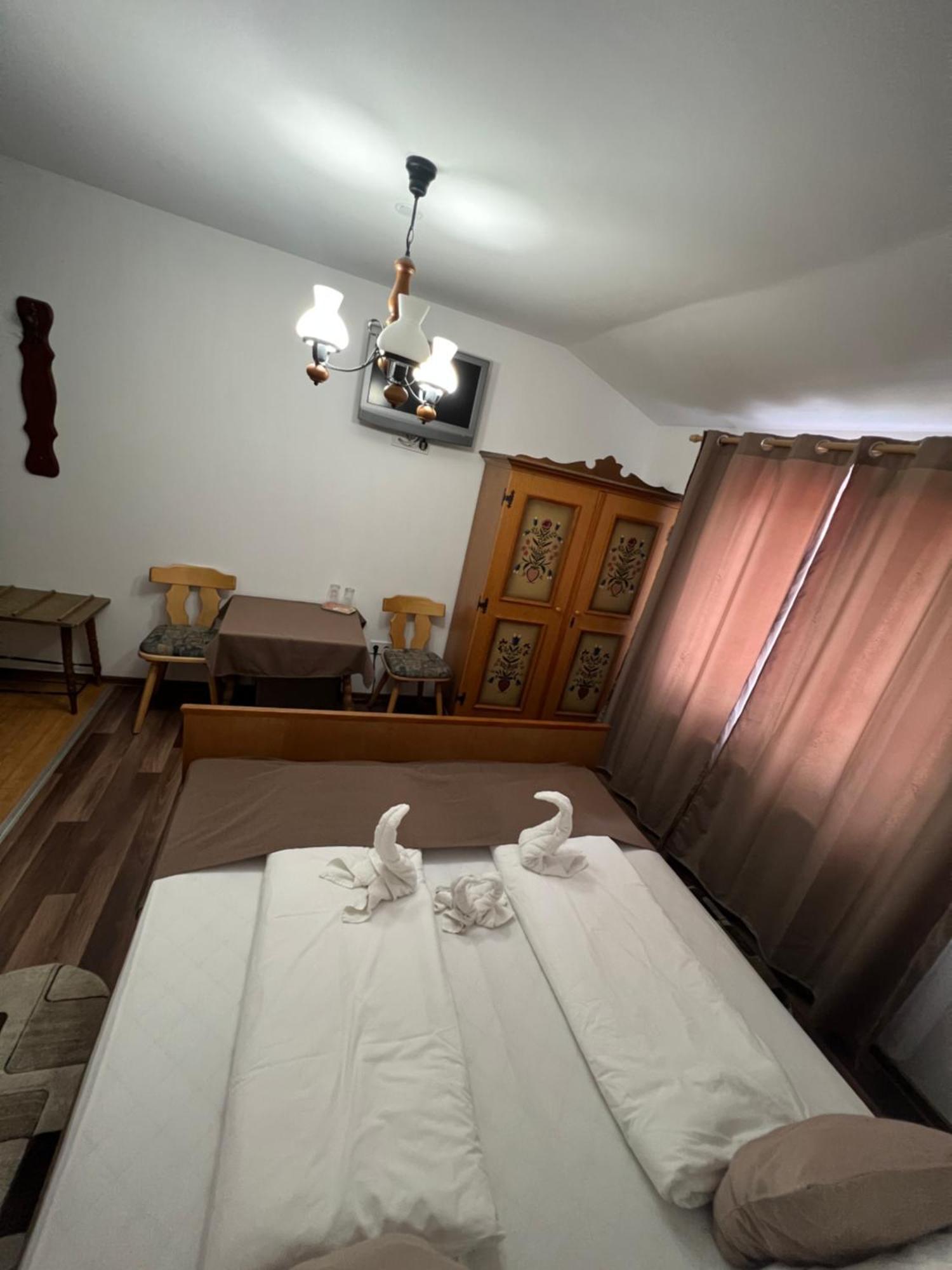 Gasthaus Casa Kugler Анина Экстерьер фото